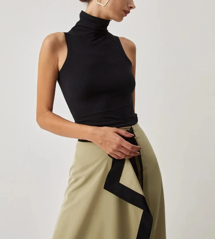 Vellaro top de cuello alto en canalé